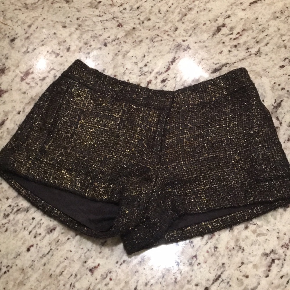 Express shorts - Picture 1 of 5
